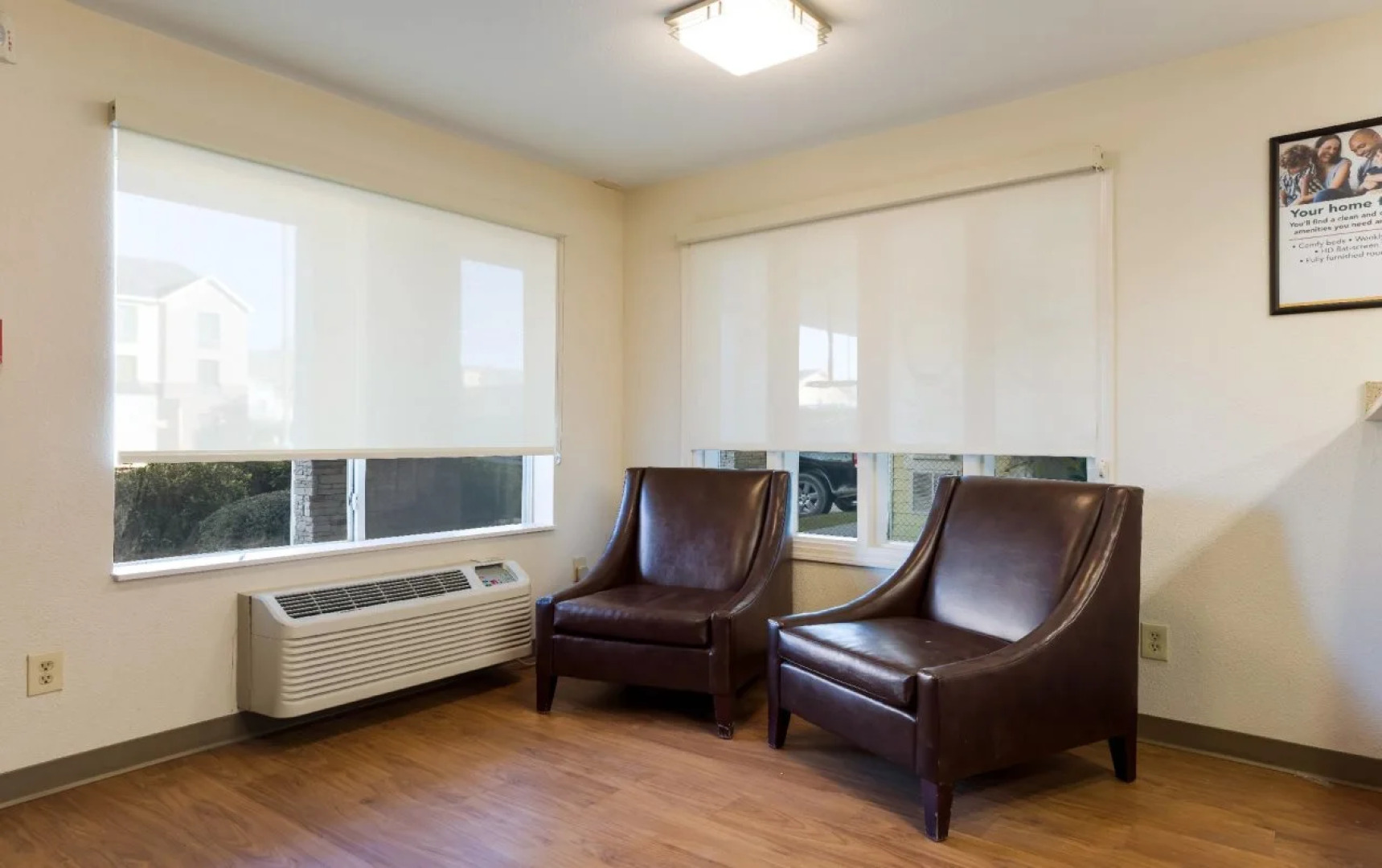 HomeTowne Studios by Red Roof Lake Charles - Sulphur