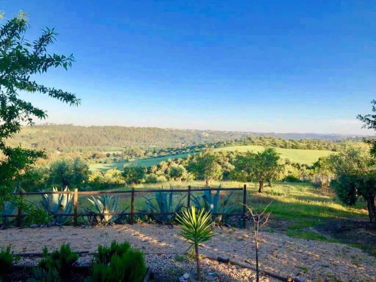 Villa With one Bedroom in Casais de Sao Bras , With Wonderful Mountain View, Shared Pool, Furnished Terrace