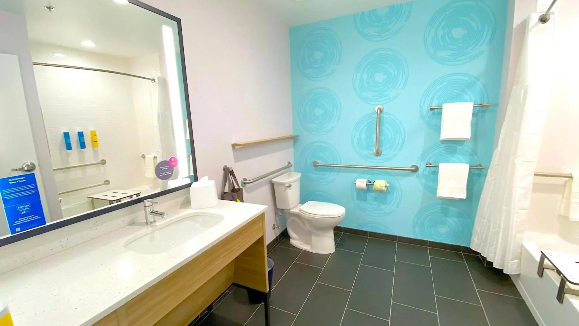 Tru By Hilton Baltimore Harbor East, MD