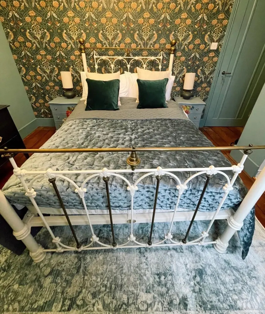 The Crown Inn Dial Post