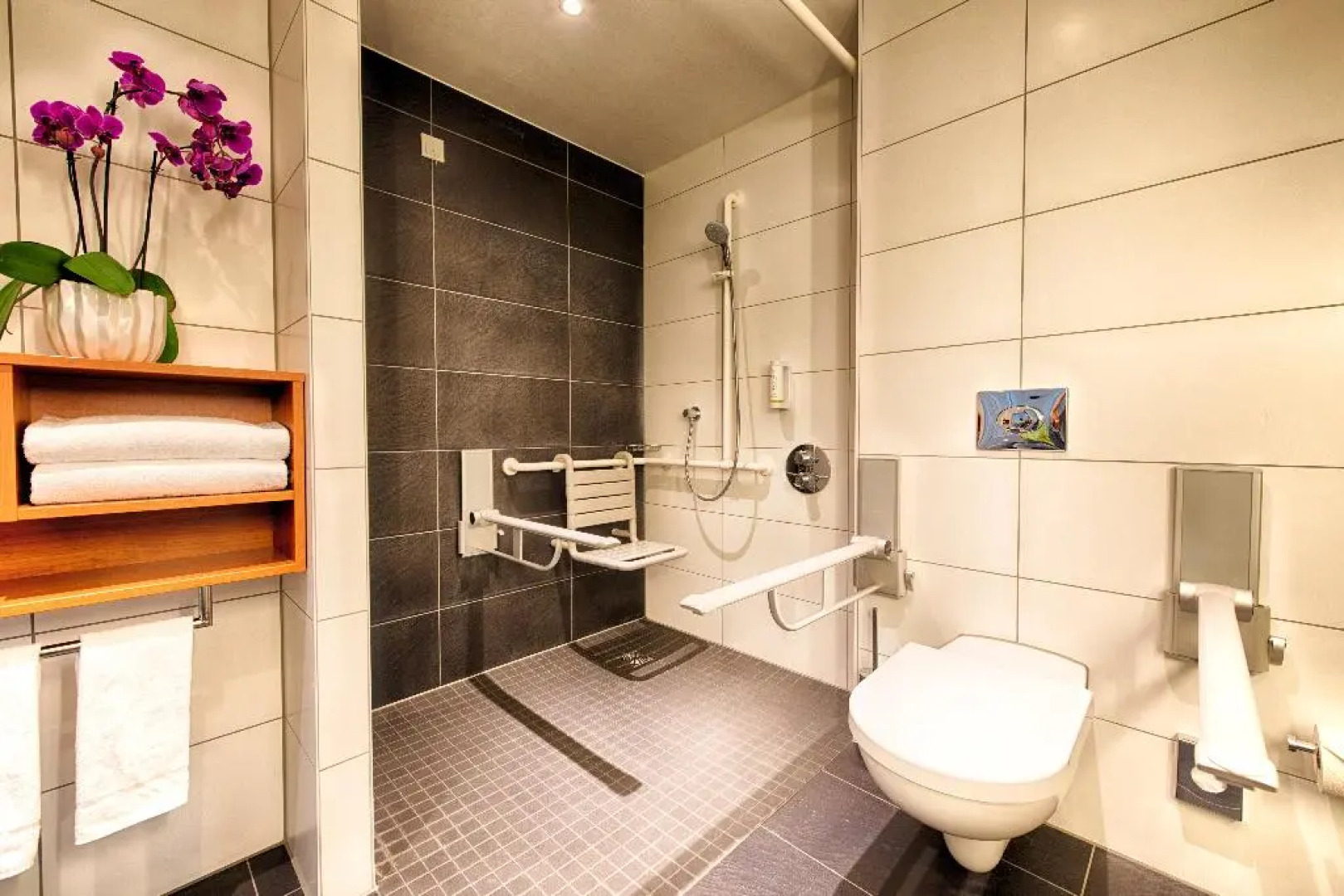 Отель Premier Inn Berlin Alexanderplatz