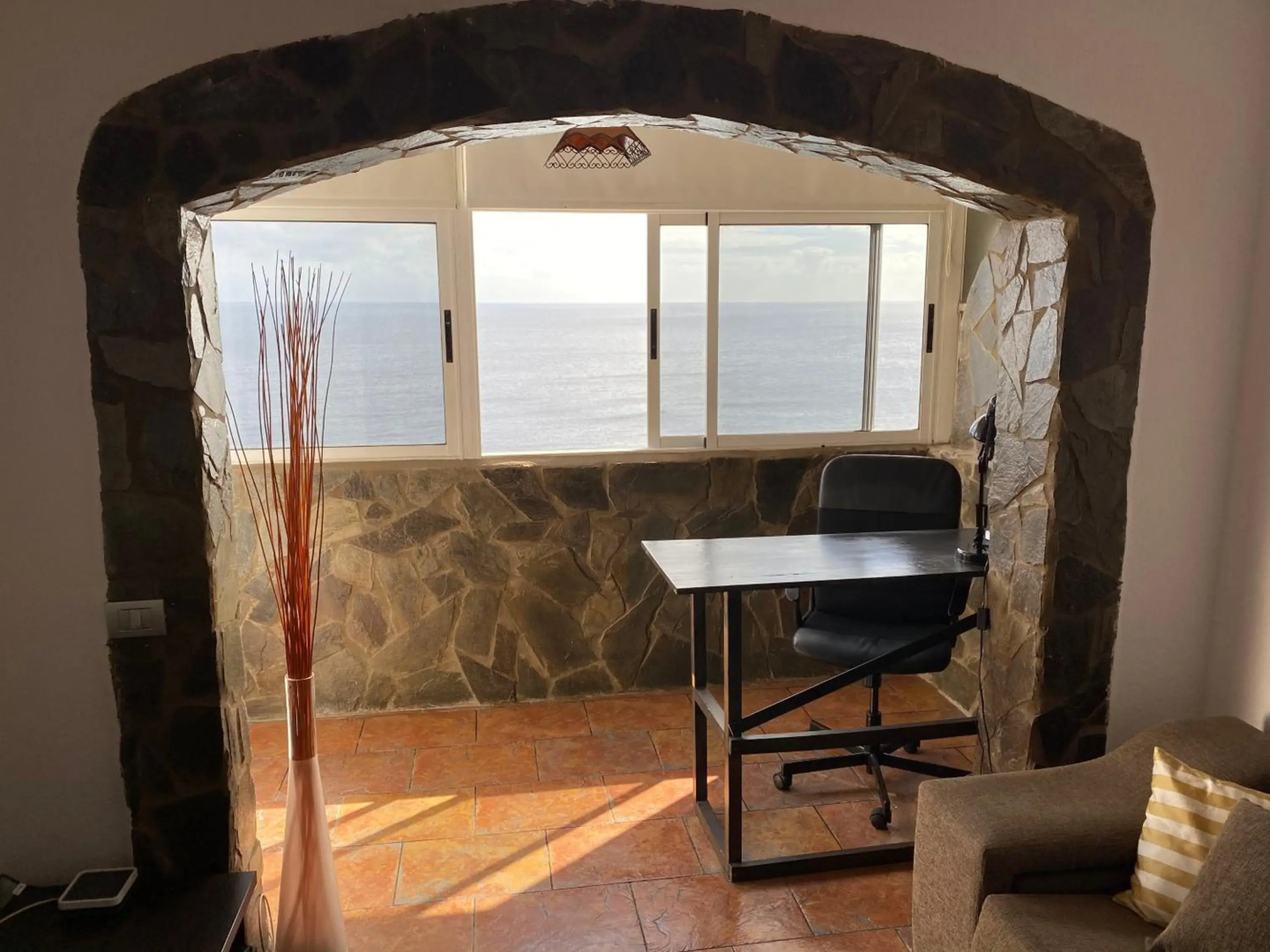 Apto boca cangrejo Netflix,parking,aire acondicionado y rent car