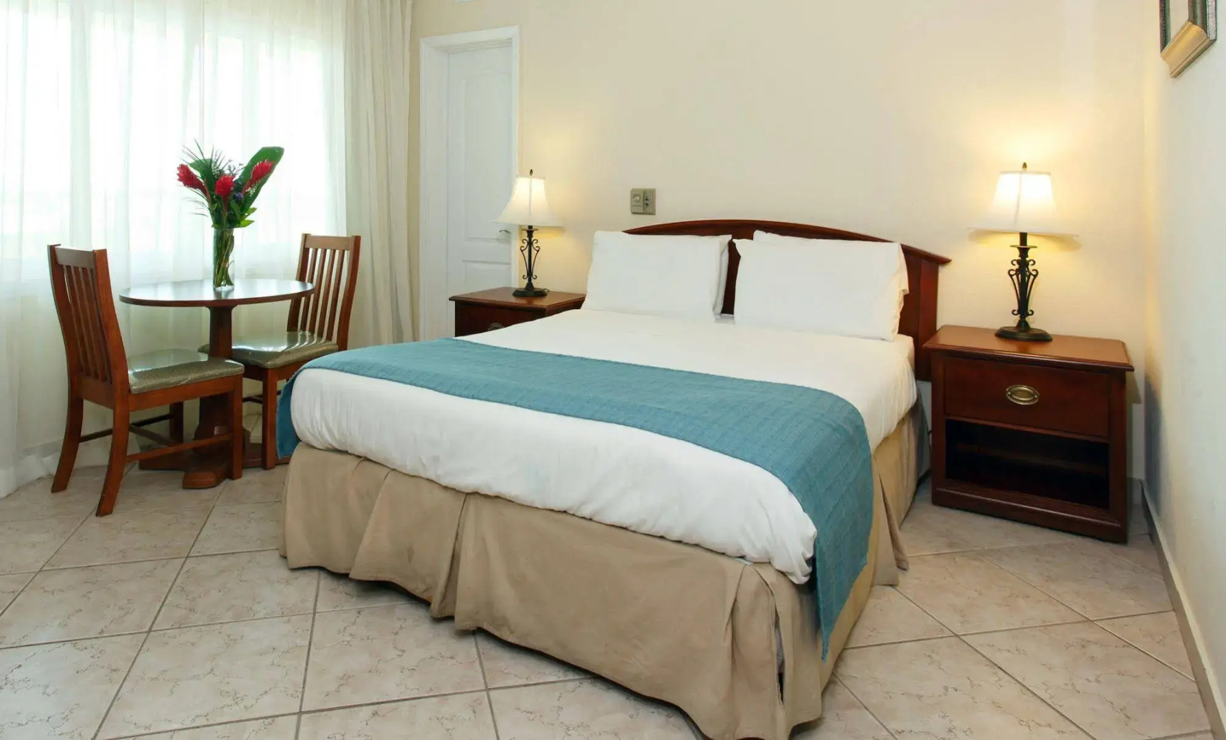 The Sea Lord Hotel & Suites (Adults Only)