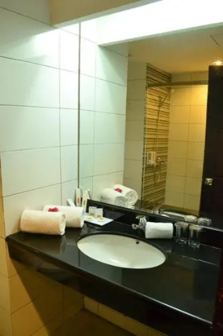 Shang Ratu Hotel
