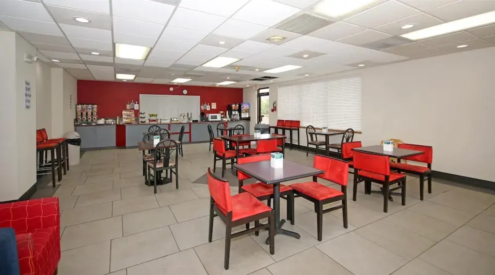 Knights Inn Pilot Mountain