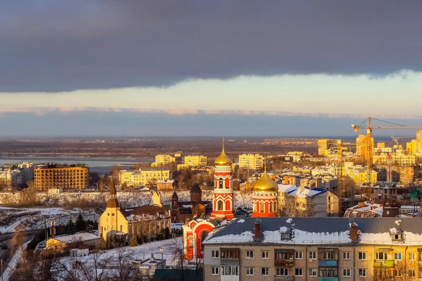 2ROOMS (2РУМС) на улице Максима Горького