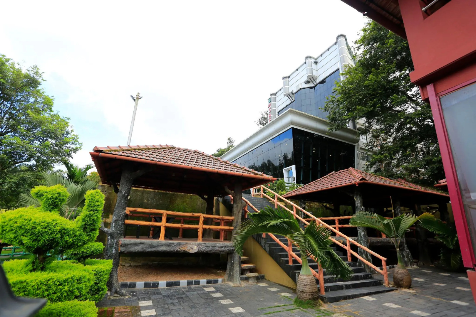 Jet Paark Resort Hotel Wayanad