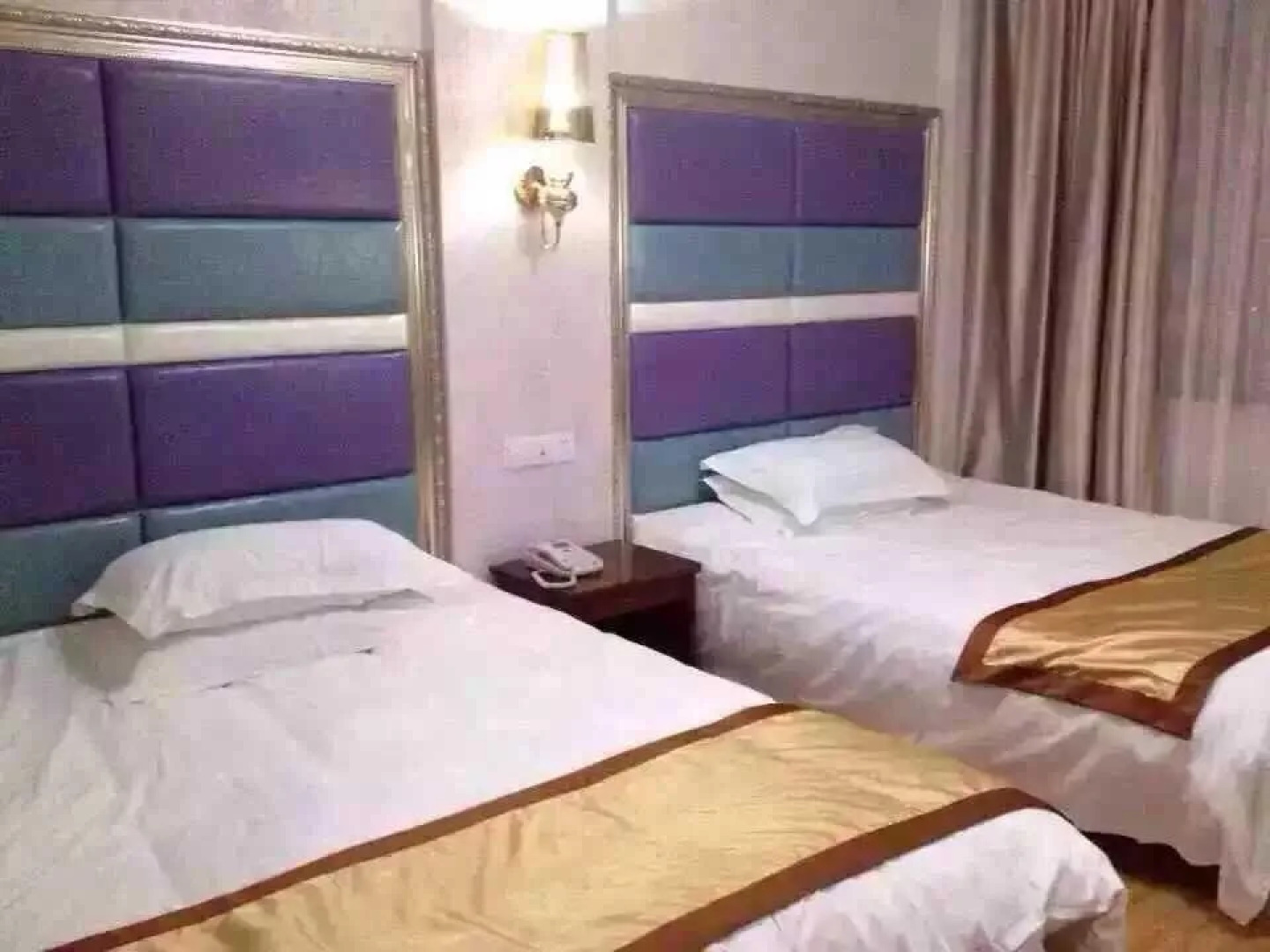 Dongyang Ruihao Business Hotel