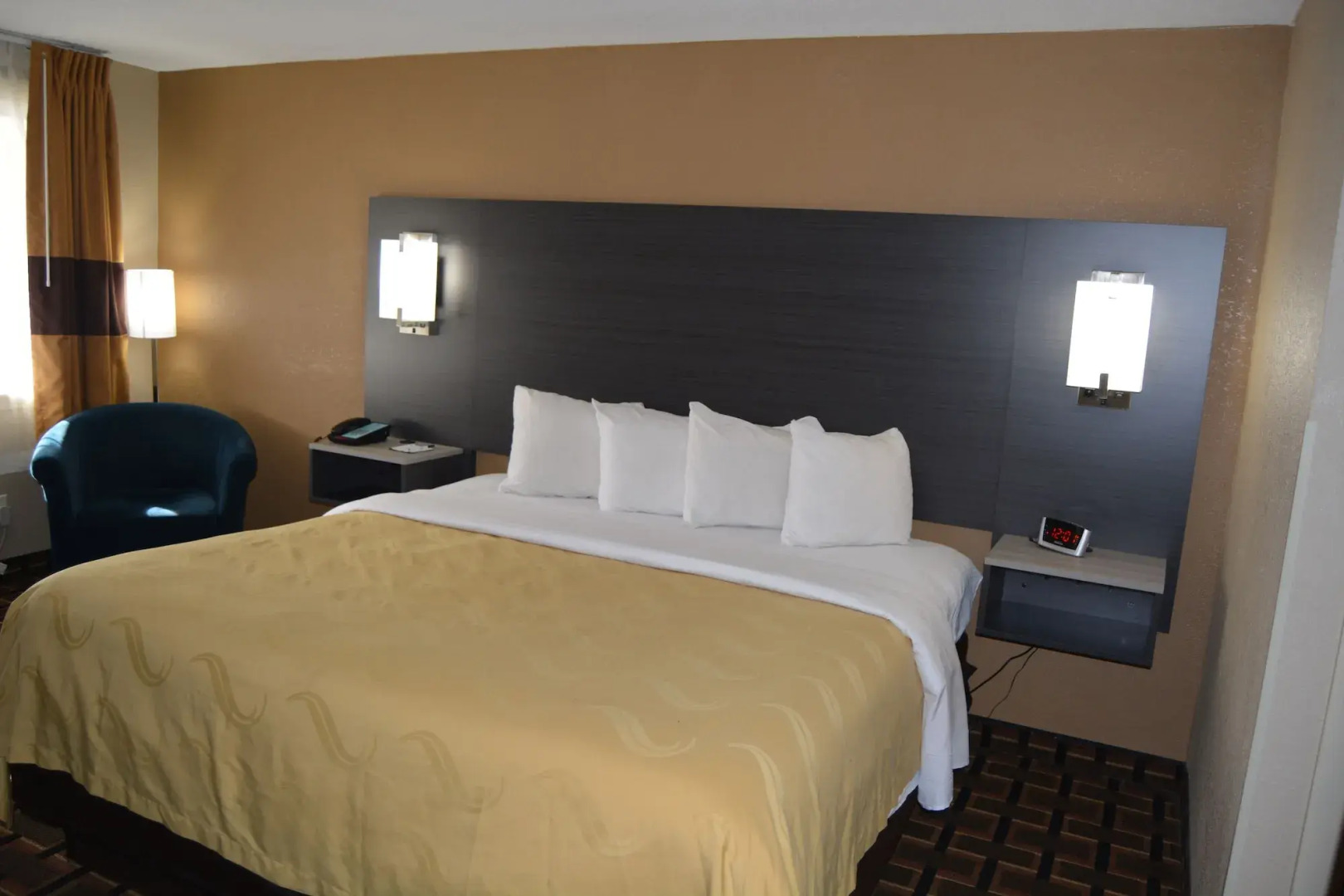 Quality Inn Raynham - Taunton