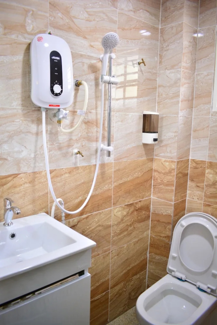 One 5 Residence Homestay