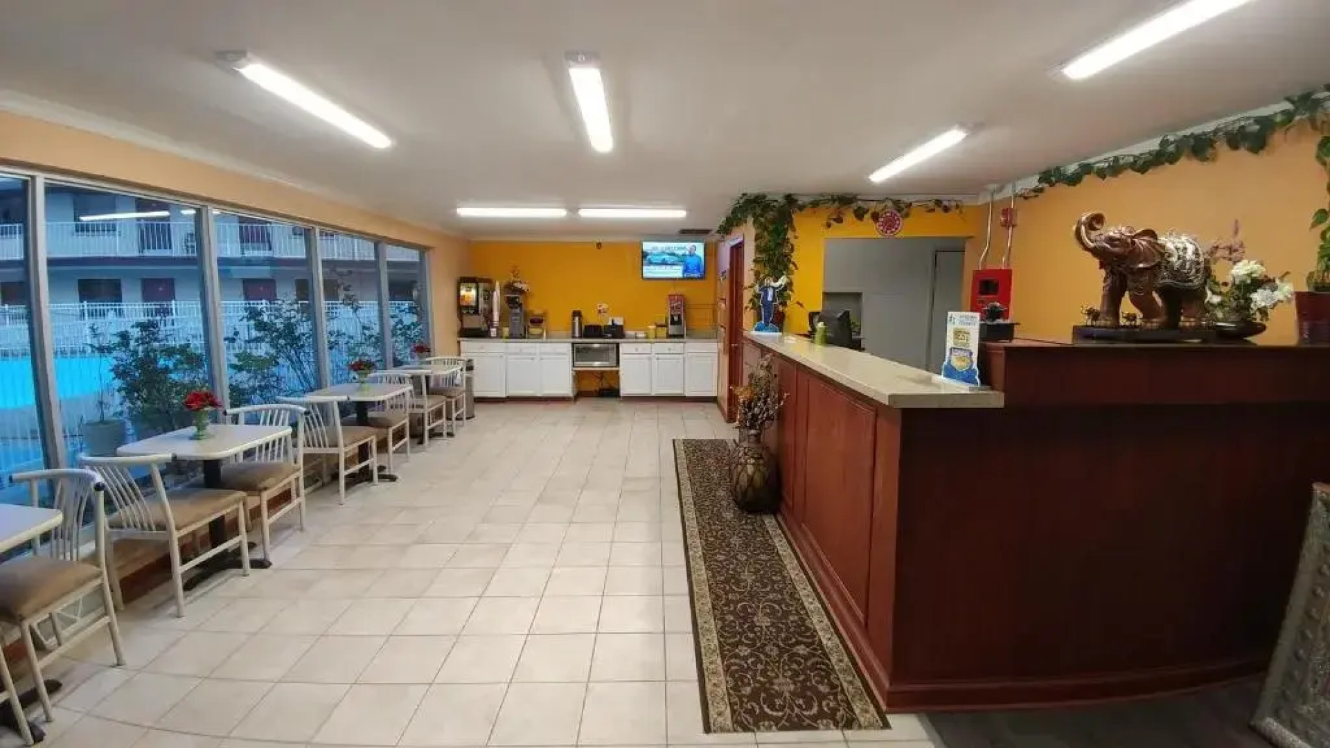 Knights Inn Tell City