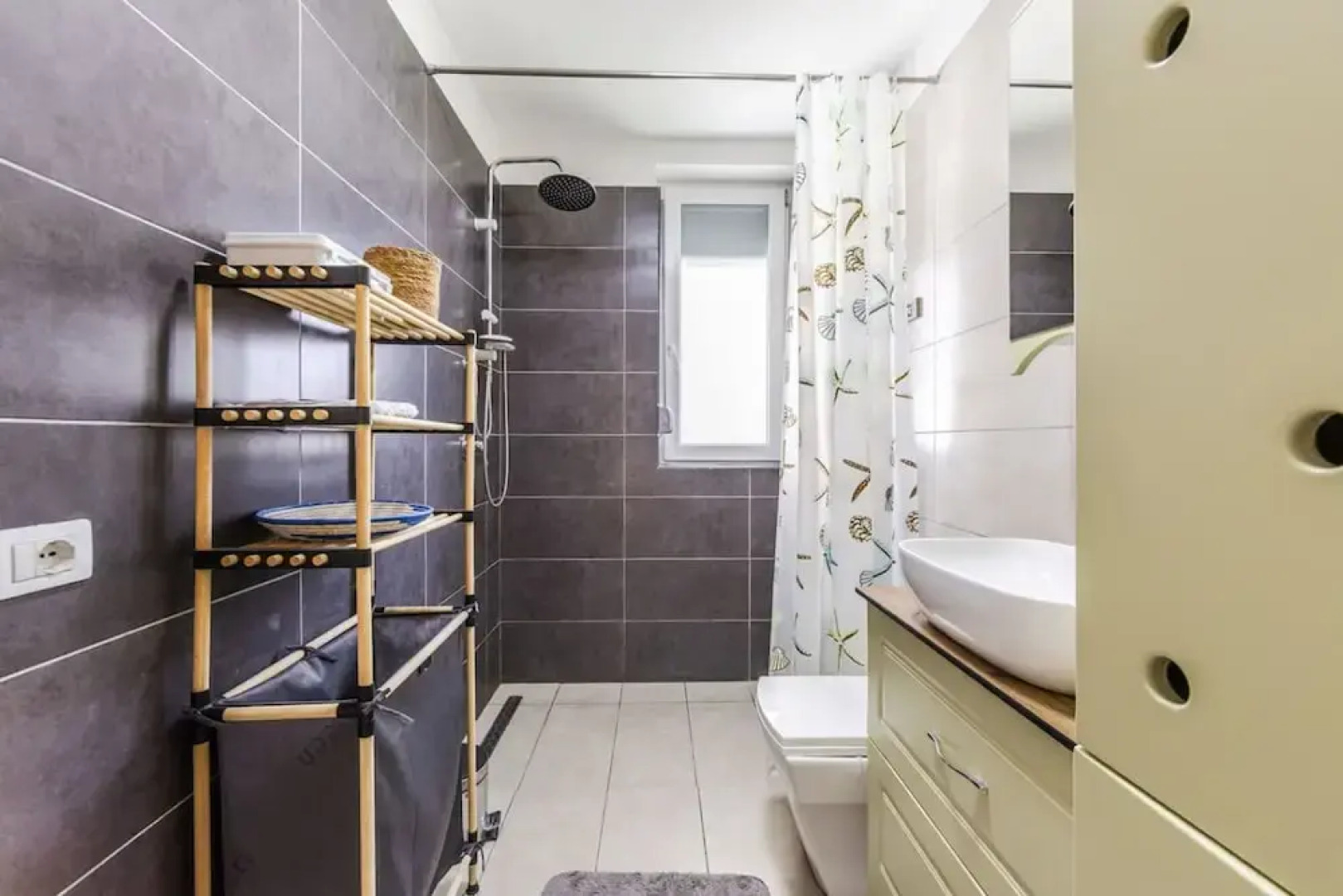 Talea Joyful Stay in Tale