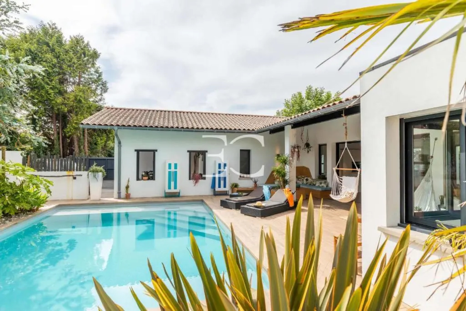 Easy Clés- Gorgeous 4 bedrooms villa with heated pool
