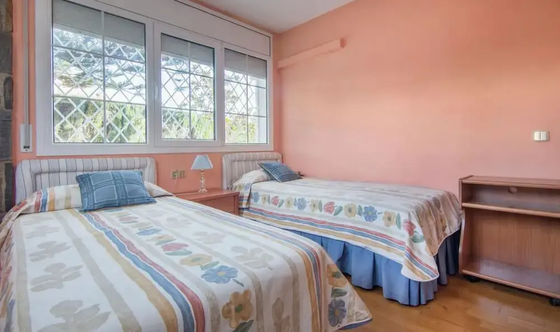 Gallery Villa 650M from the Beach (R81)
