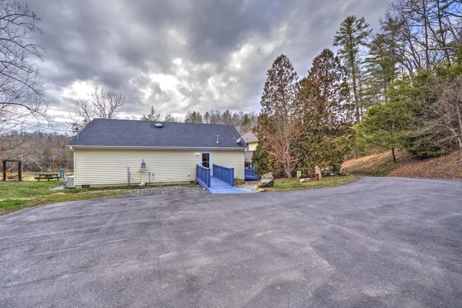 Grace Cottage 2 Bedrooms 1 Bathroom Home