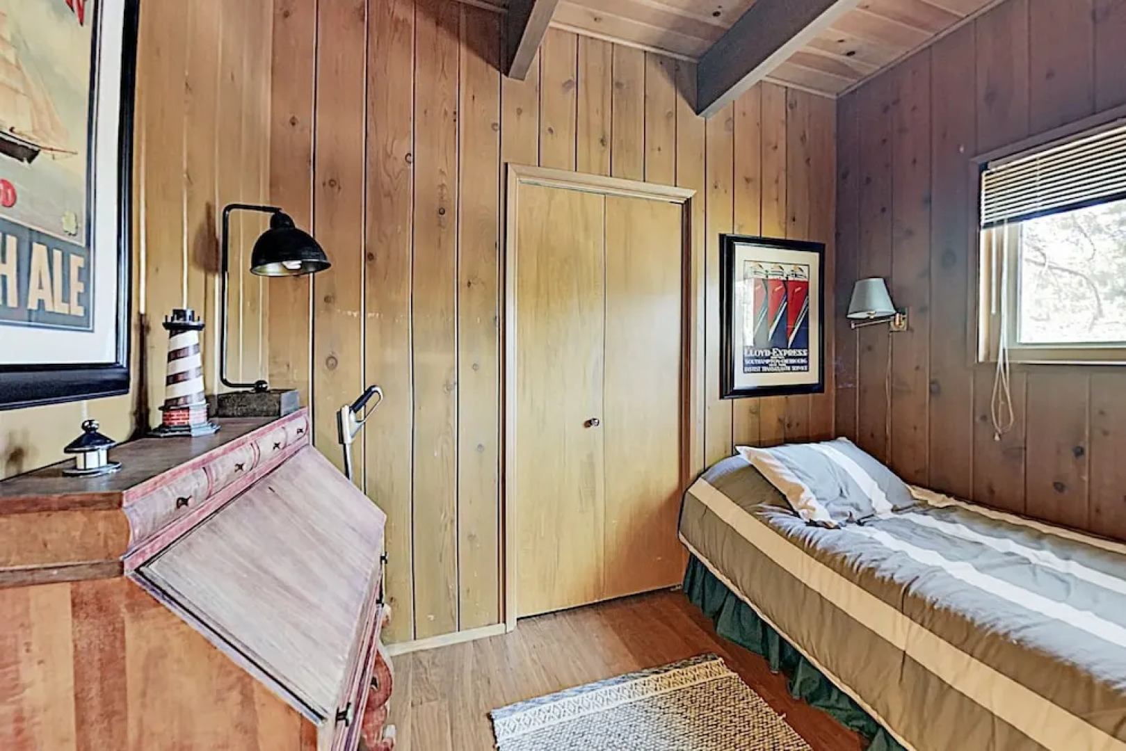 Serene : Forest Views & Wraparound Deck! 3 Bedroom Home