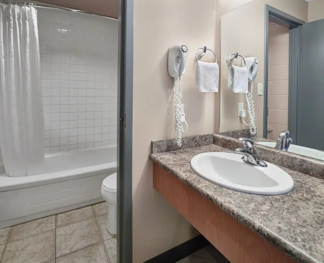 The Neighbourhood Inn Express