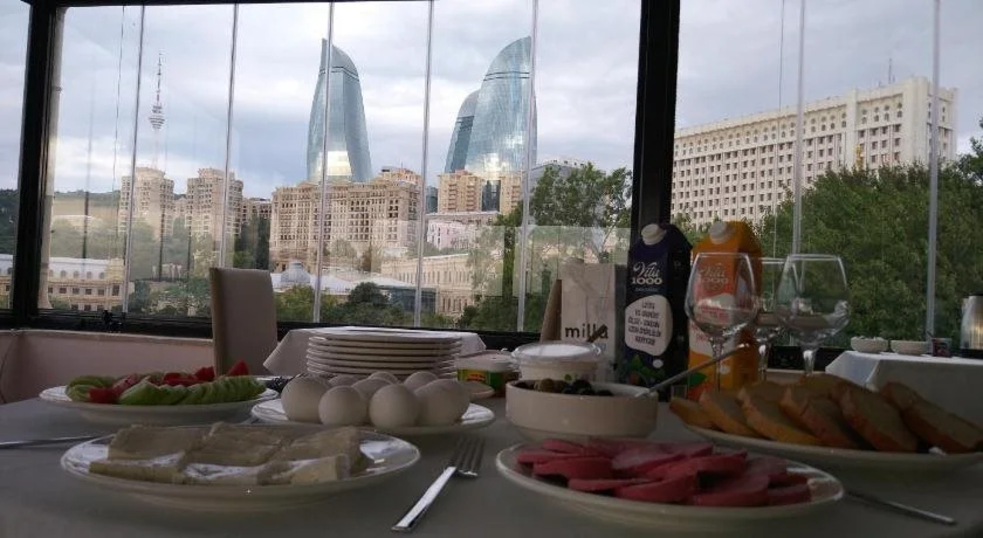 Отель City Walls