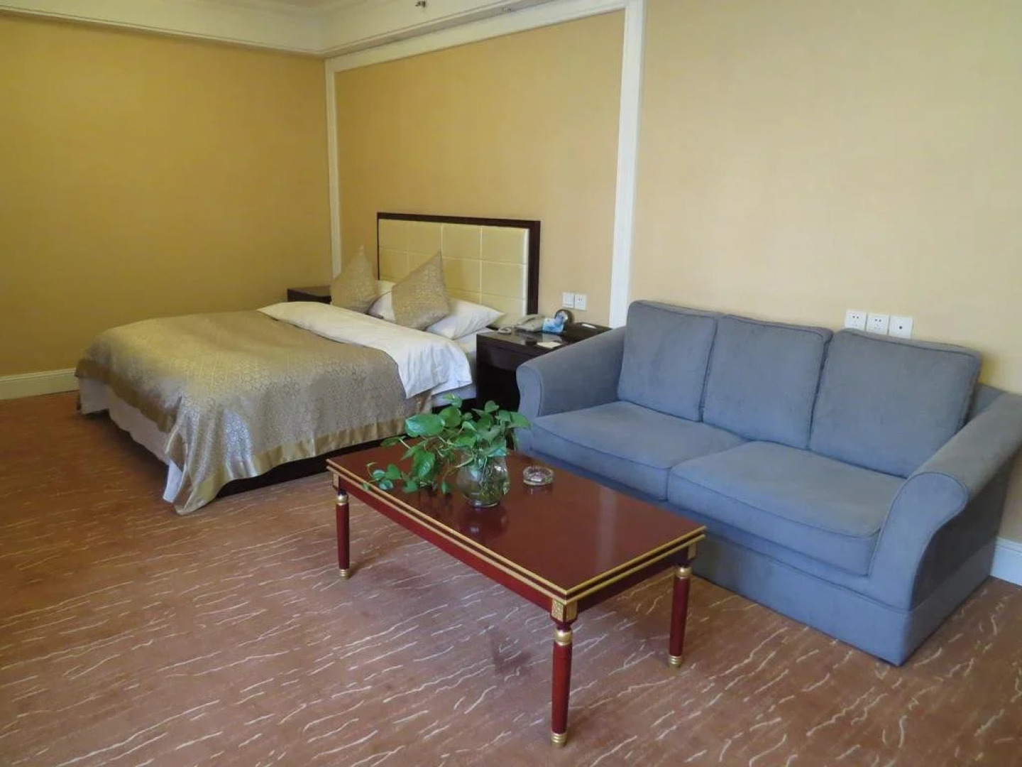 Inzone Galand Hotel Taian