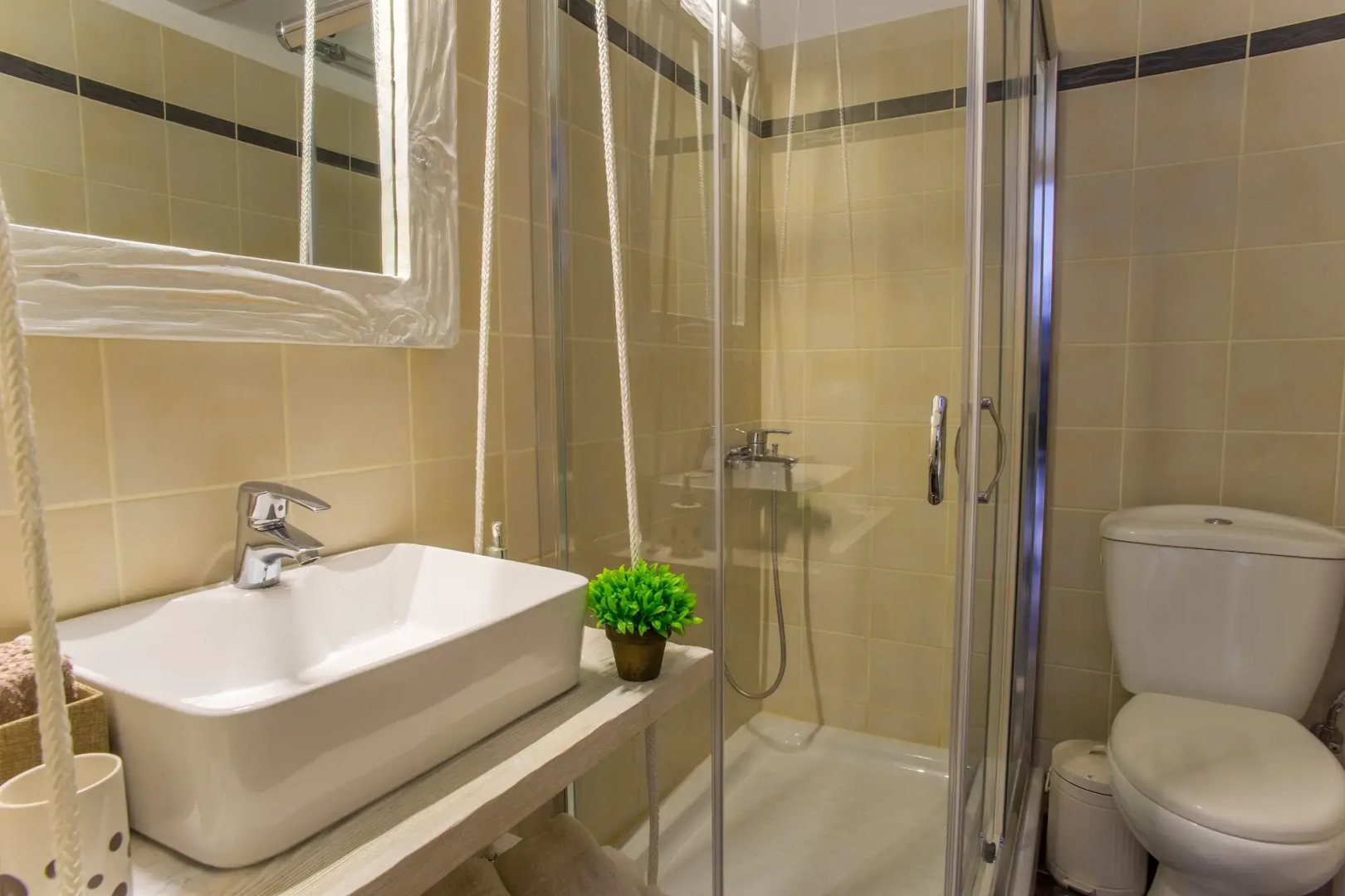 Azzurro Bianco Suites