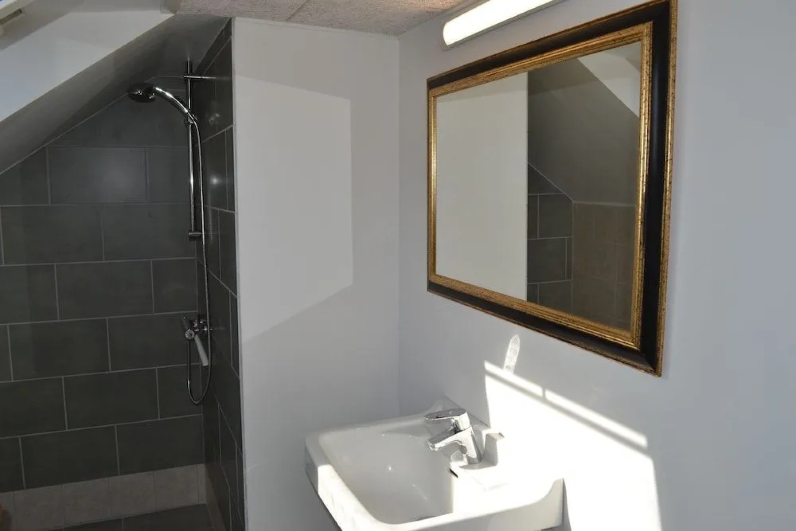 Tante Tut & Onkel E Hotel