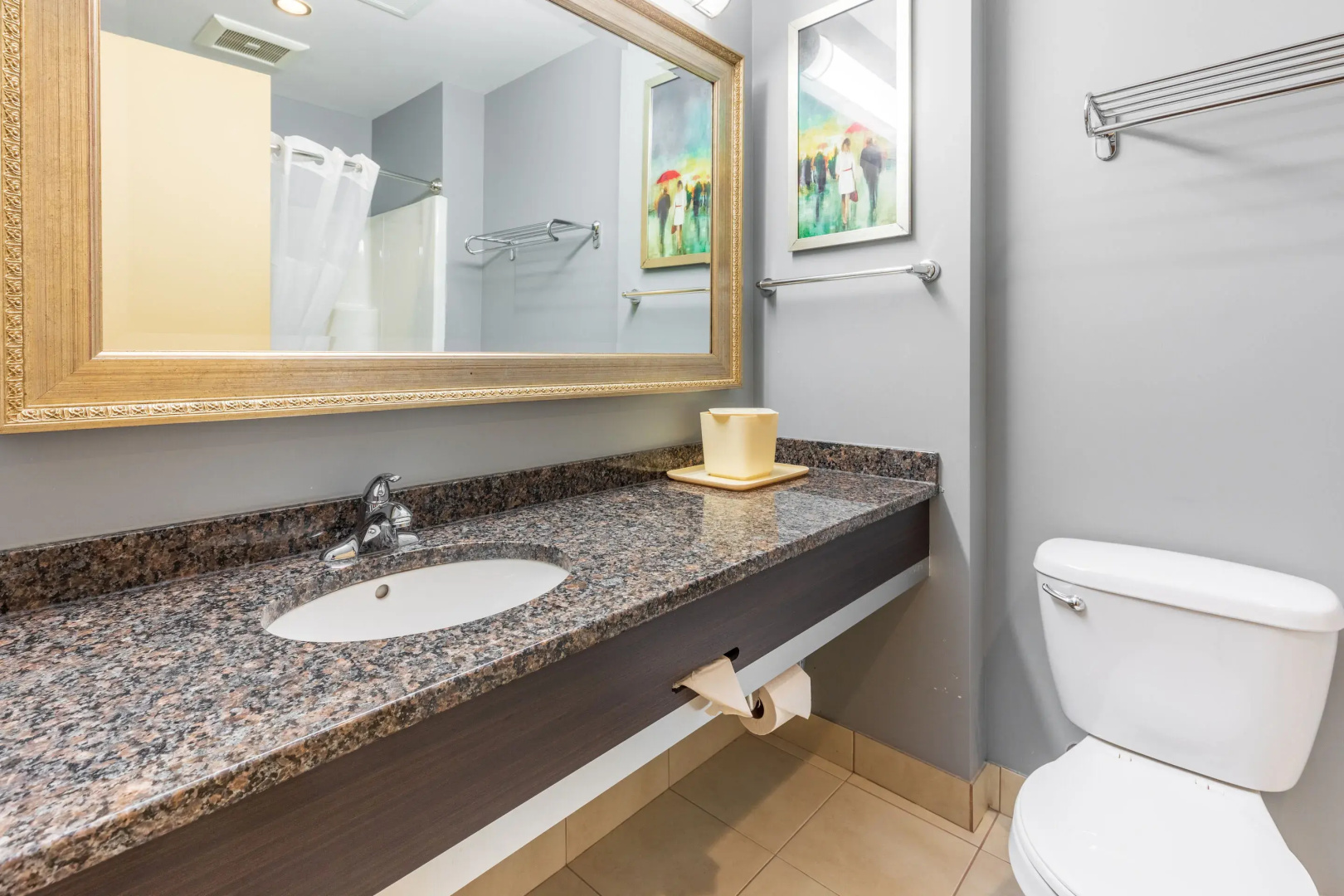 Quality Inn & Suites, Victoriaville,  QC