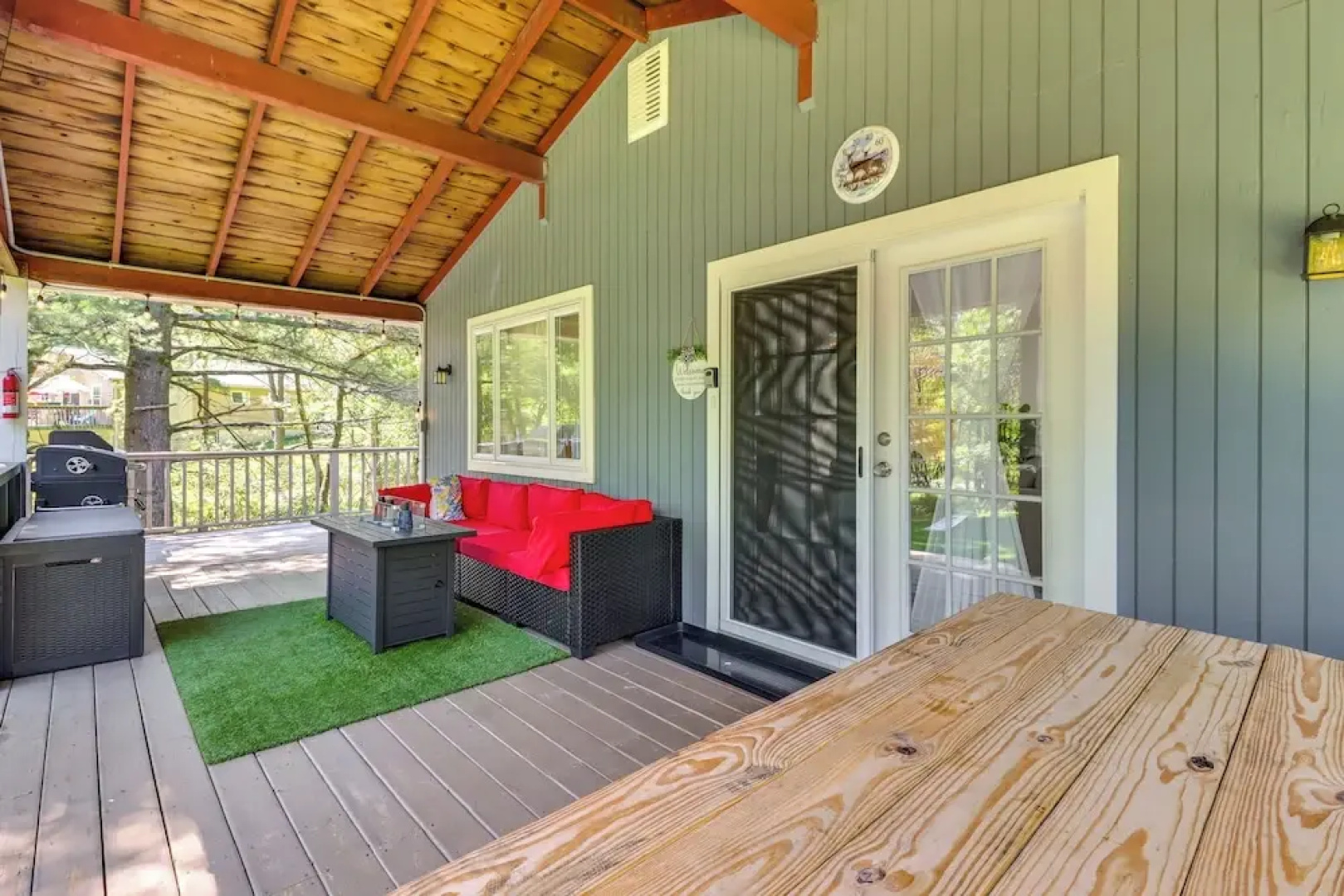 Fire Pit & Community Beach: Poconos Getaway!