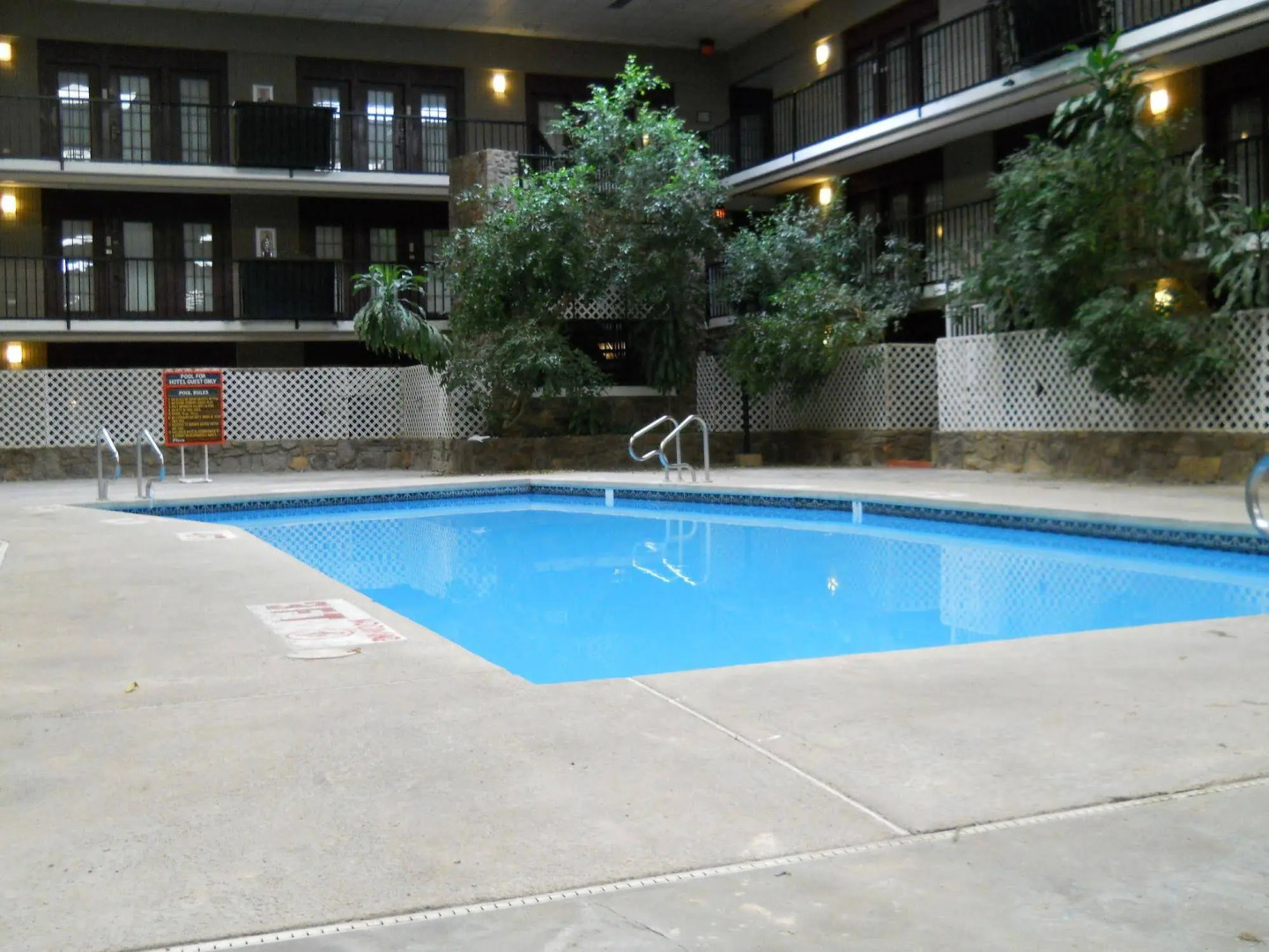 The Cactus Cove Inn and Suites