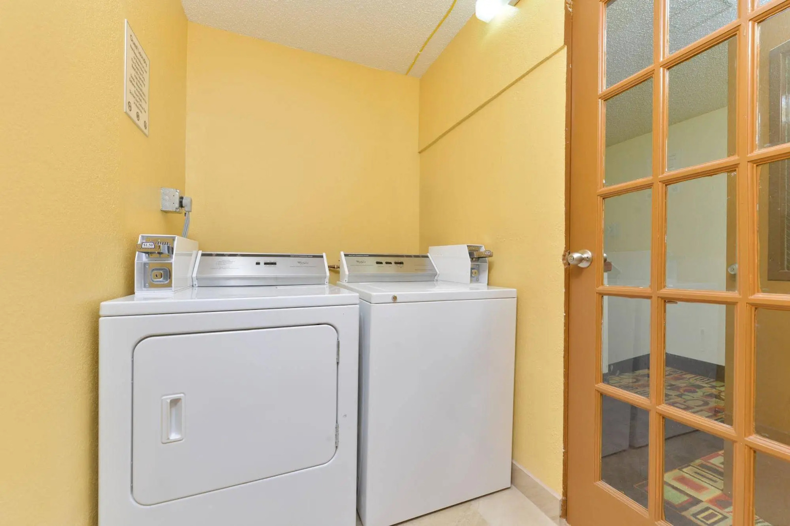 Econo Lodge Cartersville-Emerson Lake Point