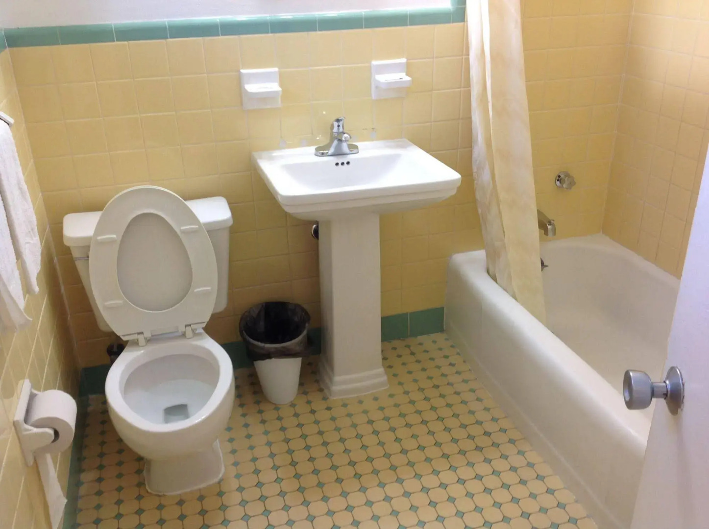 Silver Princess Motel