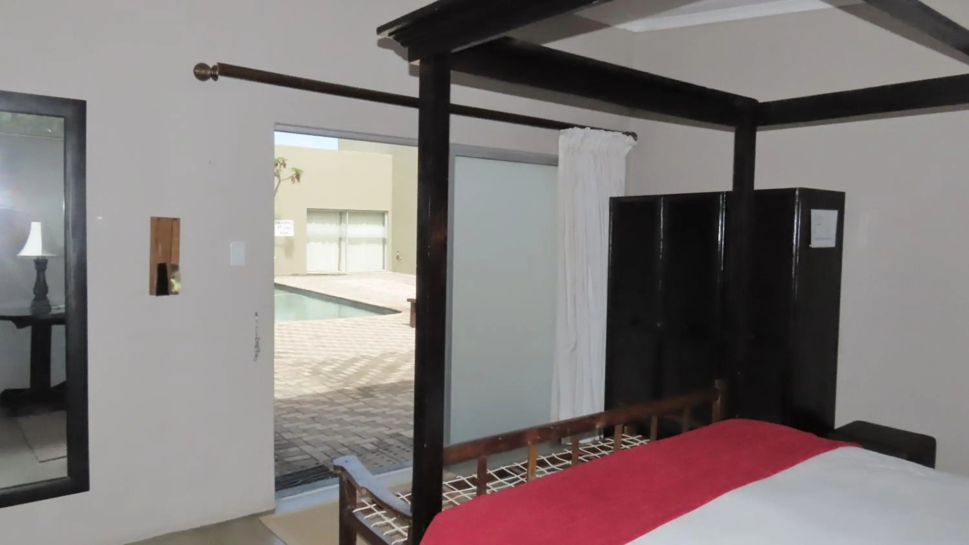 Sunset Lodge & Safaris