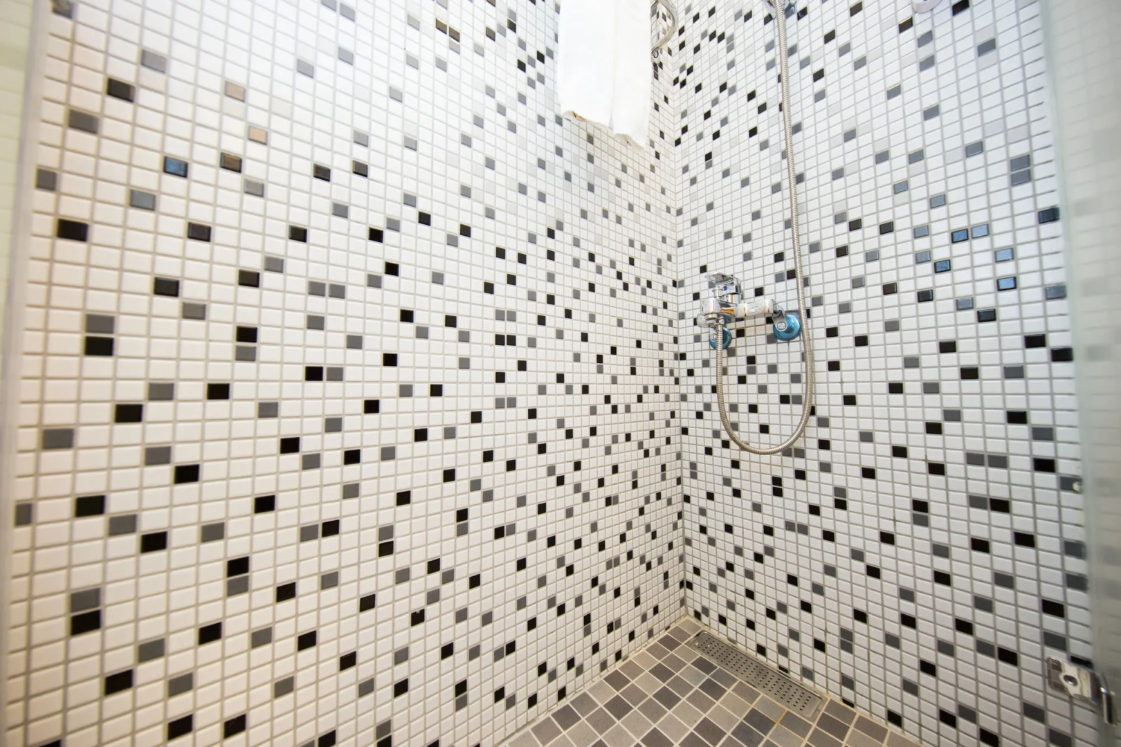 SleepBox Hotel - Ximen