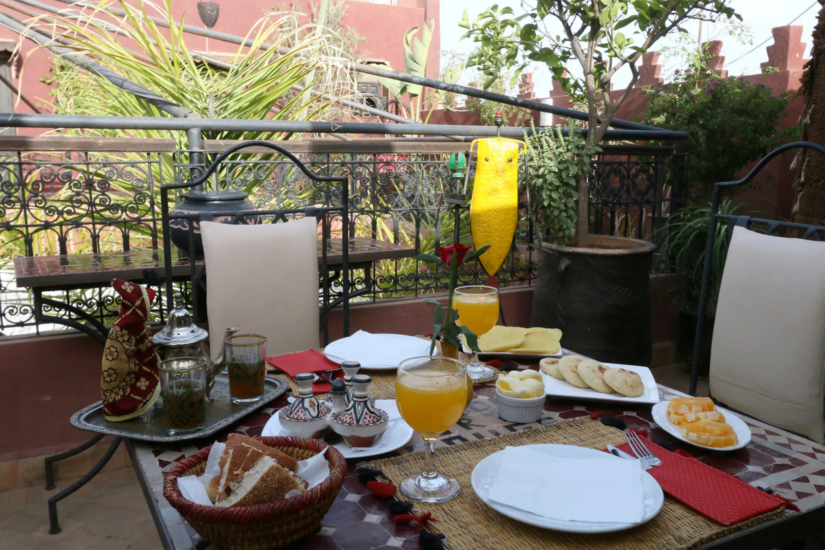 Riad La Porte Rouge By La Siredrah