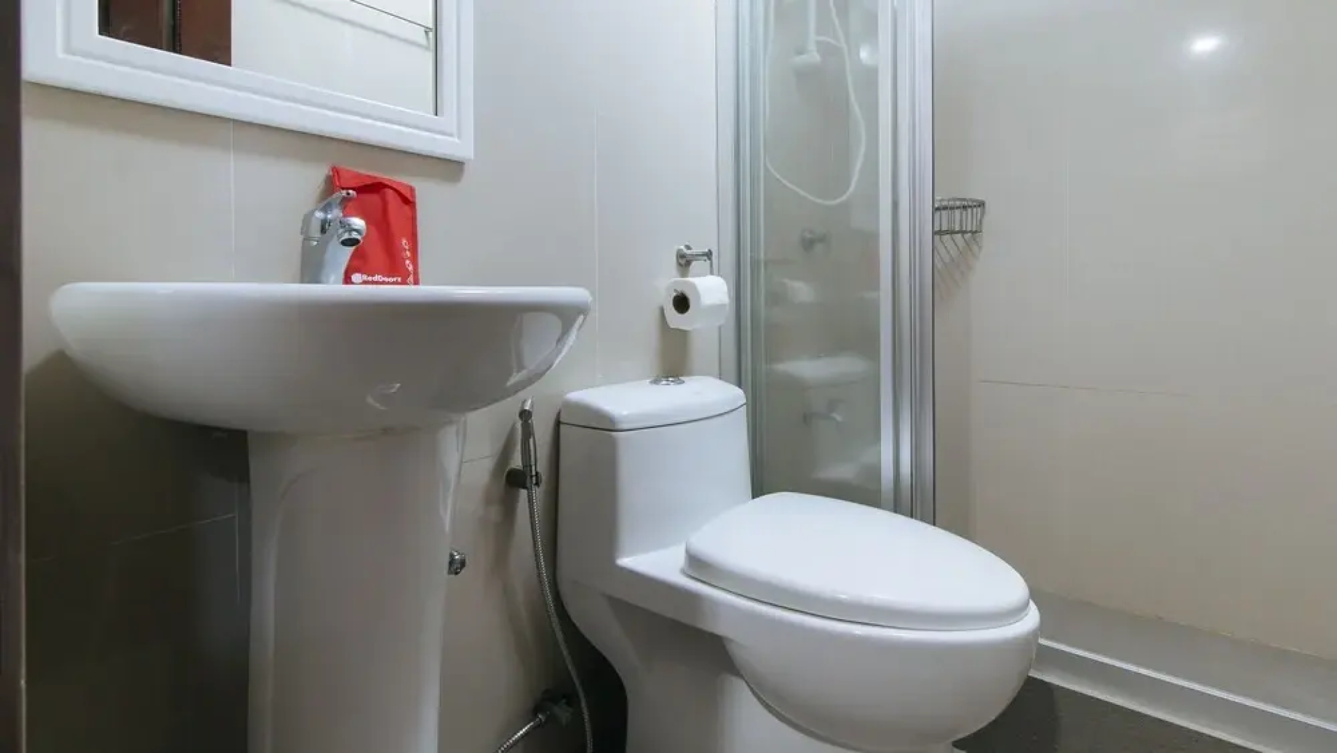 RedDoorz Premium @ Trece Indang Road
