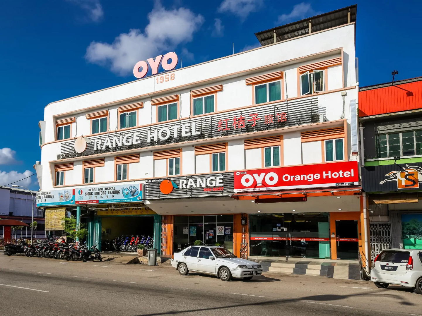 OYO 966 Segamat Red Orange Hotel Sdn Bhd
