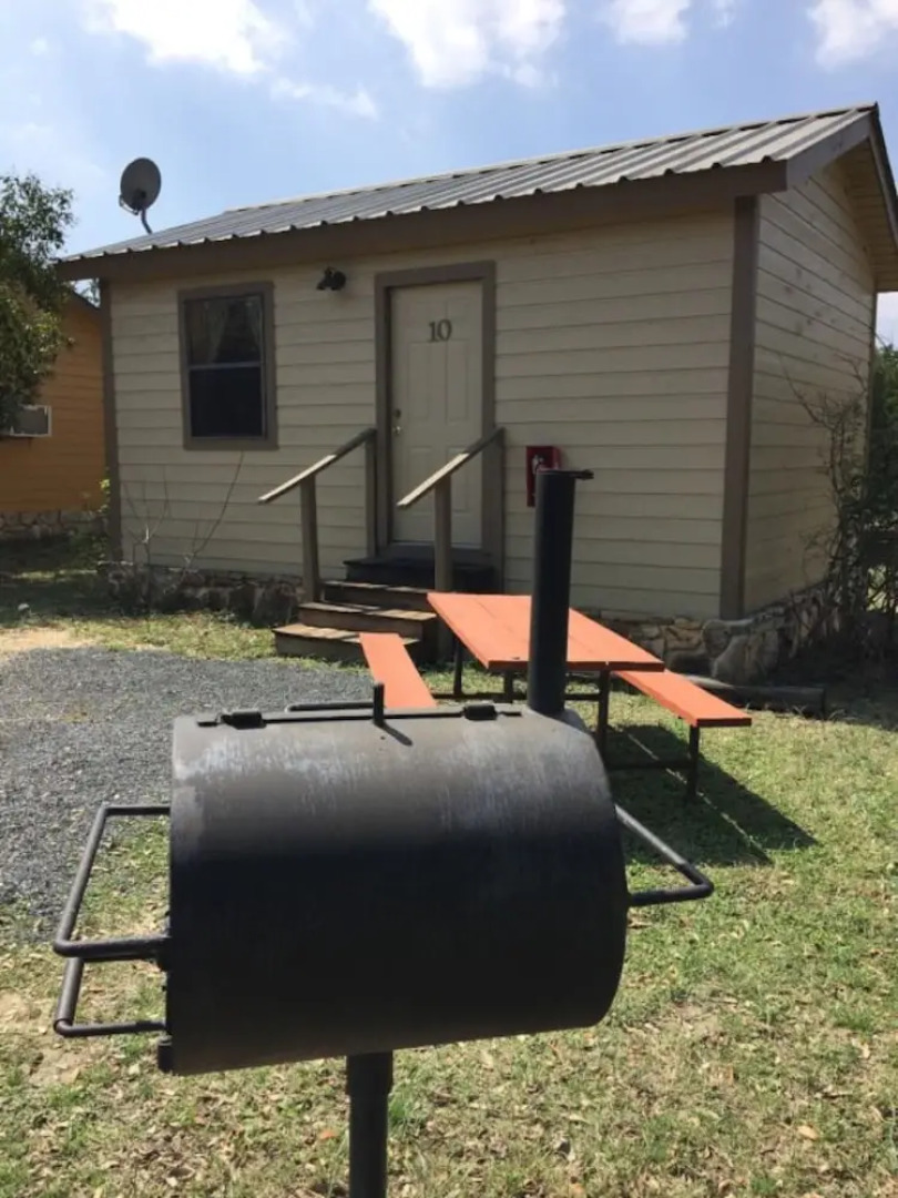 The Leakey Inn by CMD