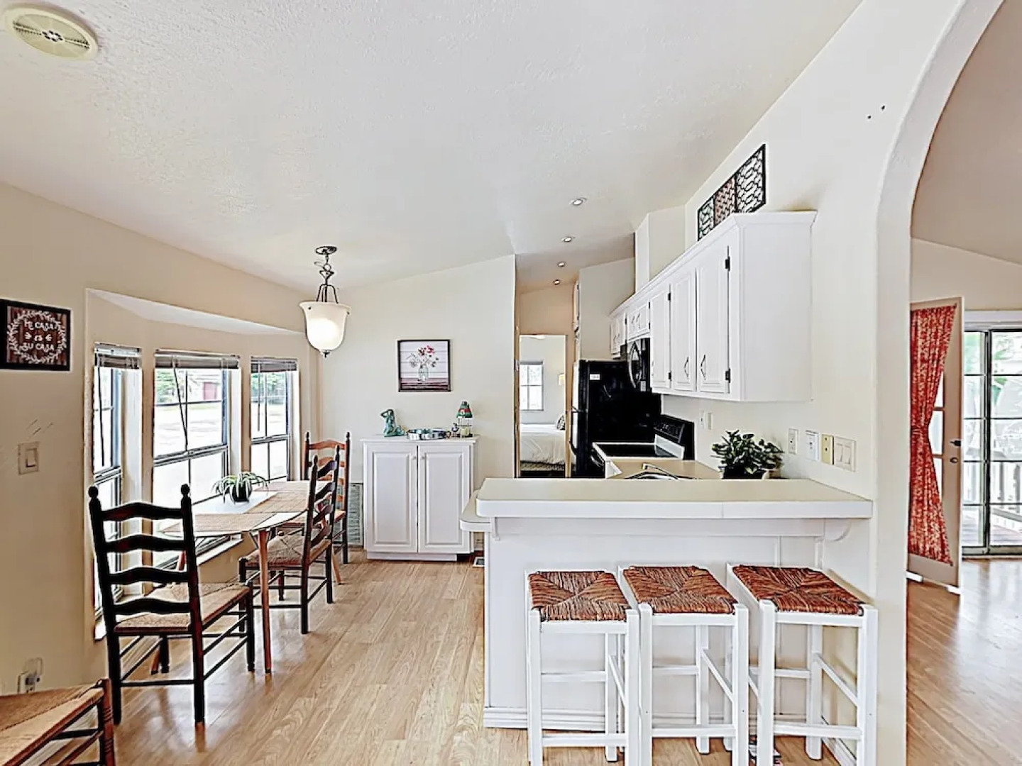 819 Port Isabel - 2 Br Cottage