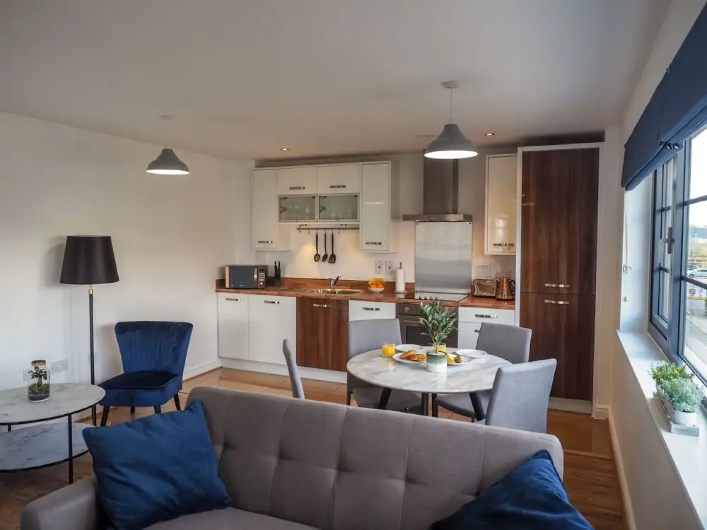 SA Today Apartments Farnborough with Fibre Wi-Fi & Netflix