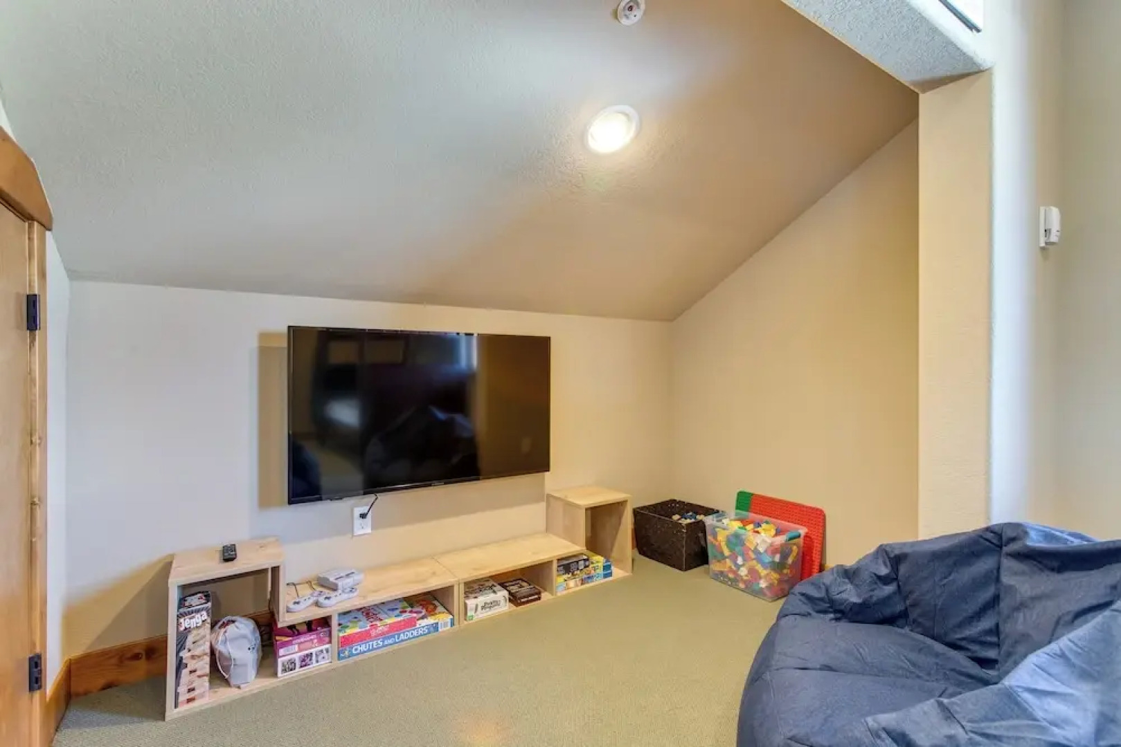 Spacious Fraser Gem: 7 Mi to Winter Park!