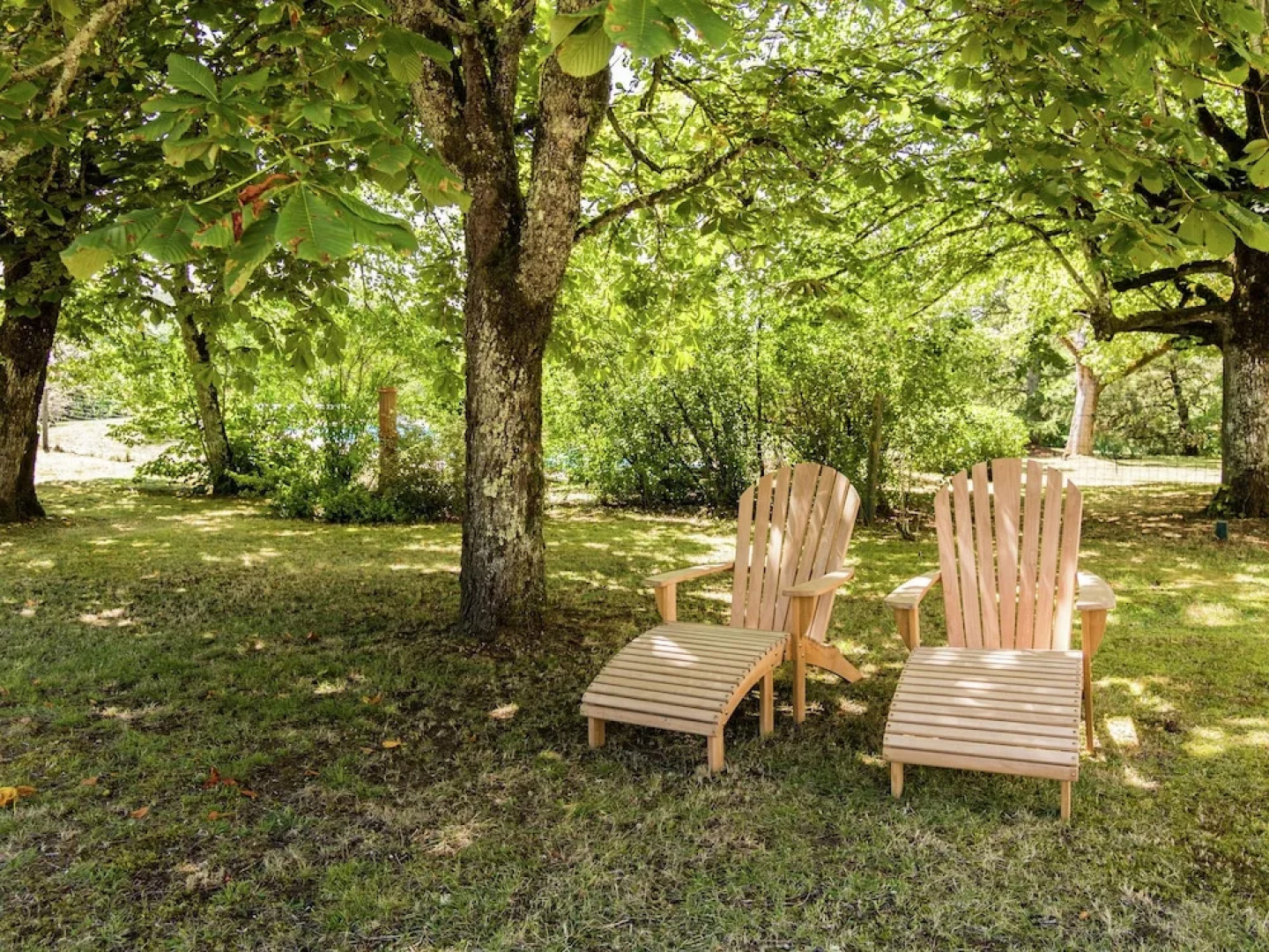 Upscale Mansion in Brouchaud With Views Across Private Pool