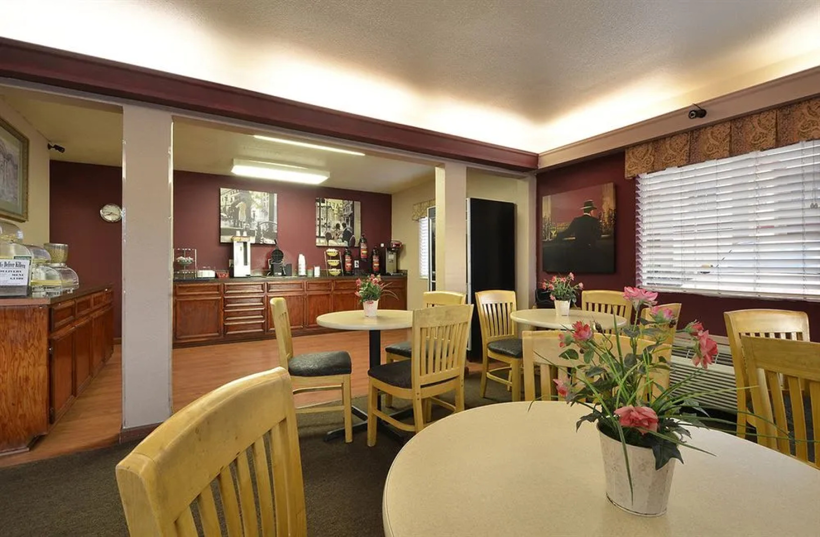 Stratus Suites - Boutique Hotel