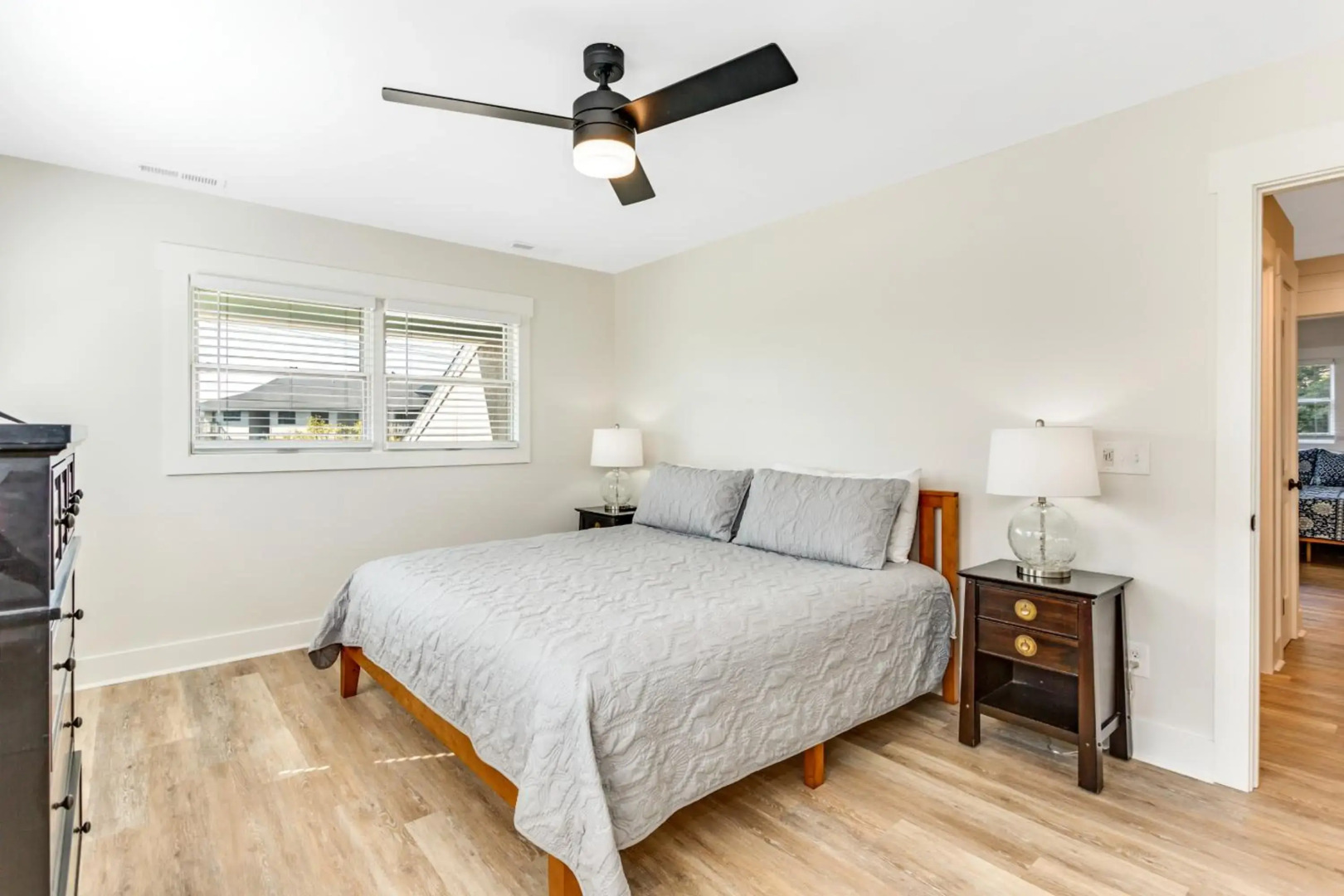 Family Tides by Sea Scape Properties