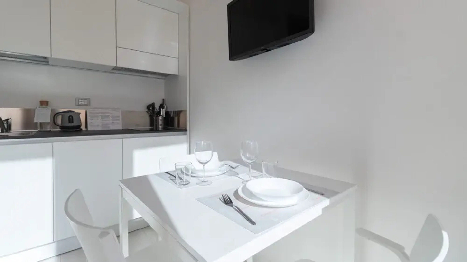 Italianway - Napo Torriani 22 G