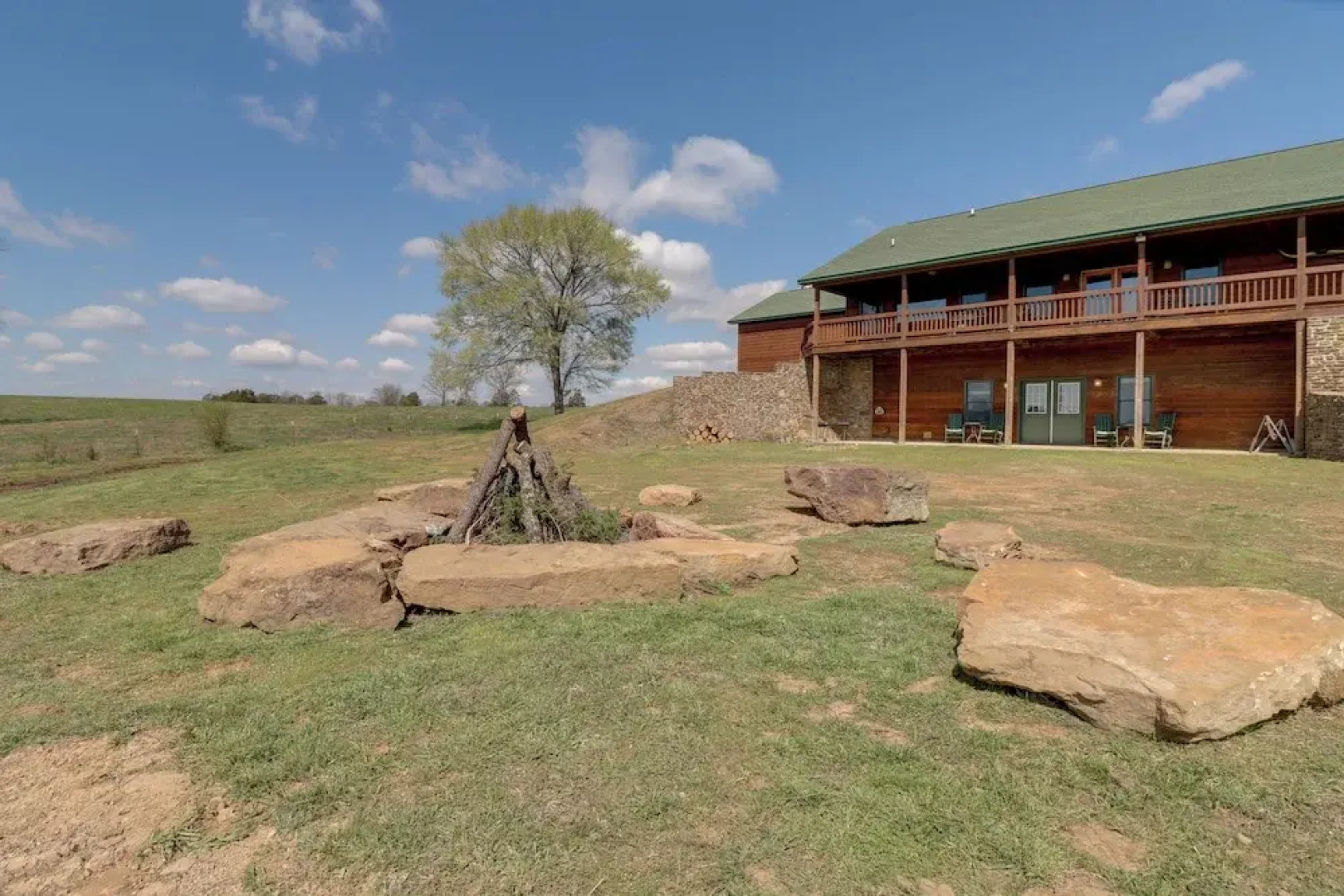 Mountain Views + Shared Pool: Ozarks Family Home