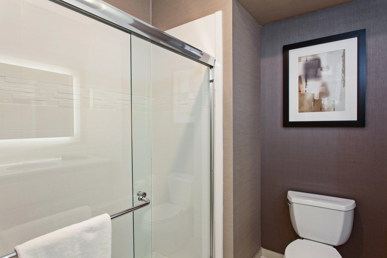 Holiday Inn Express & Suites Anaheim Resort Area by IHG