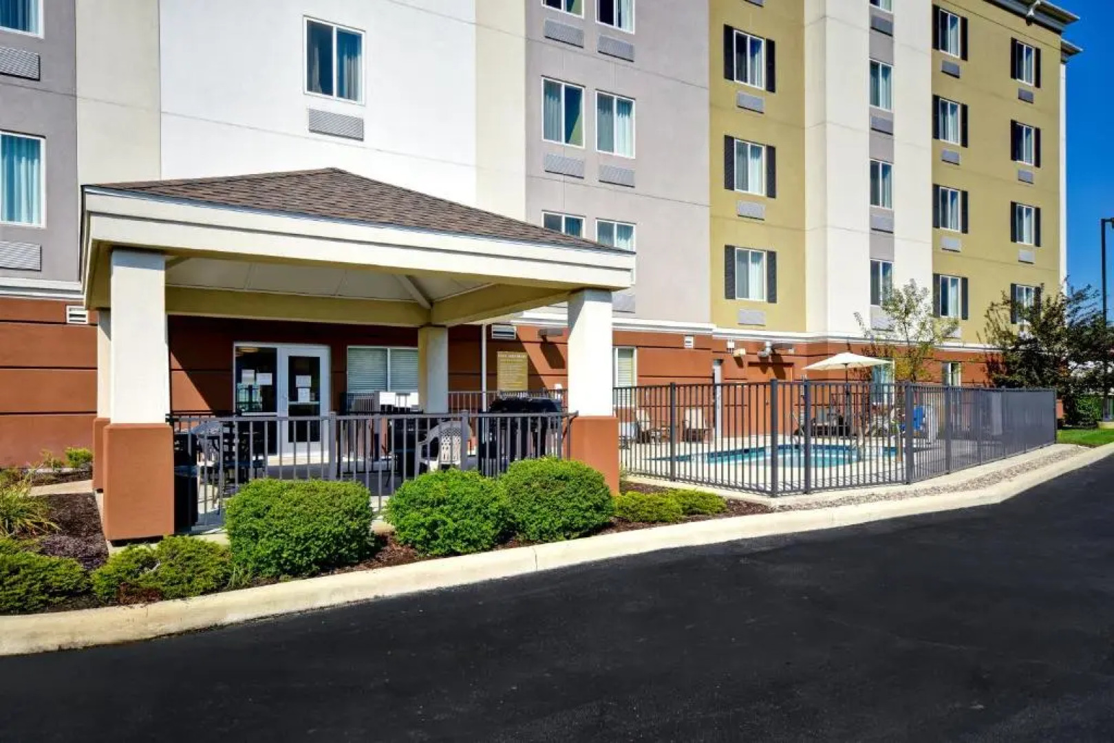 Candlewood Suites St. Clairsville by IHG