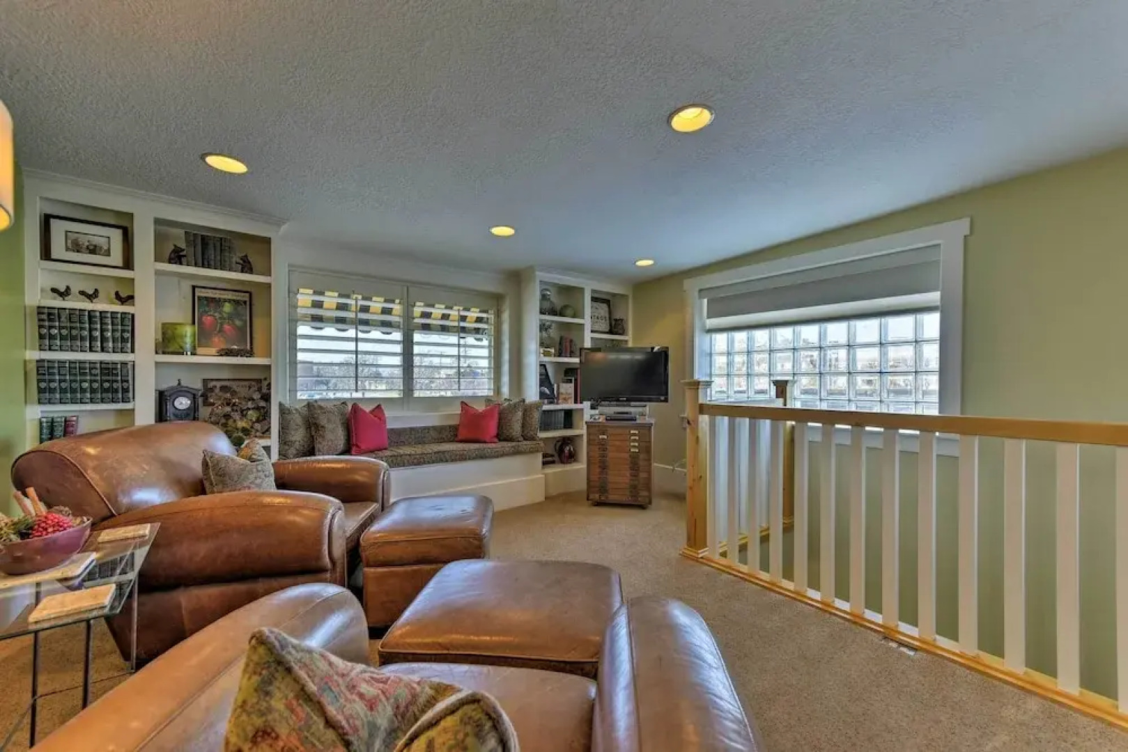 Walkable Downtown Logan Apartment w/ Rooftop Deck