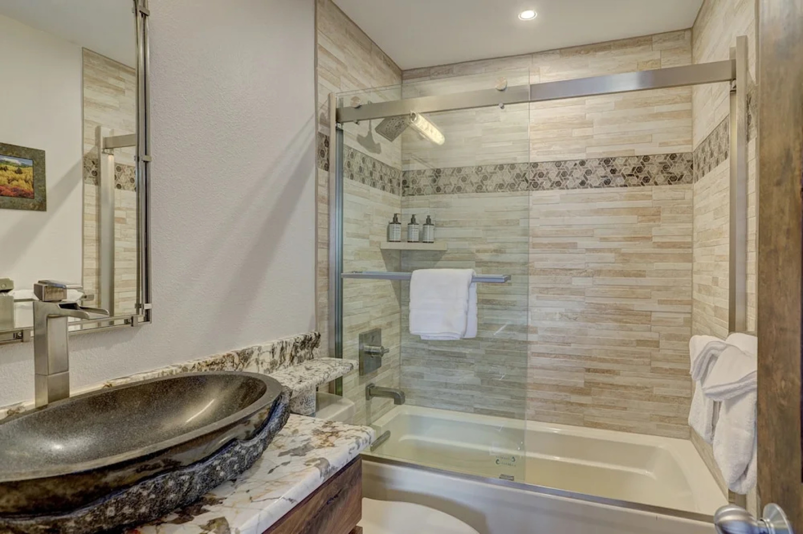 4br Renovated - Sleeps 12- Downtown Breck by RedAwning