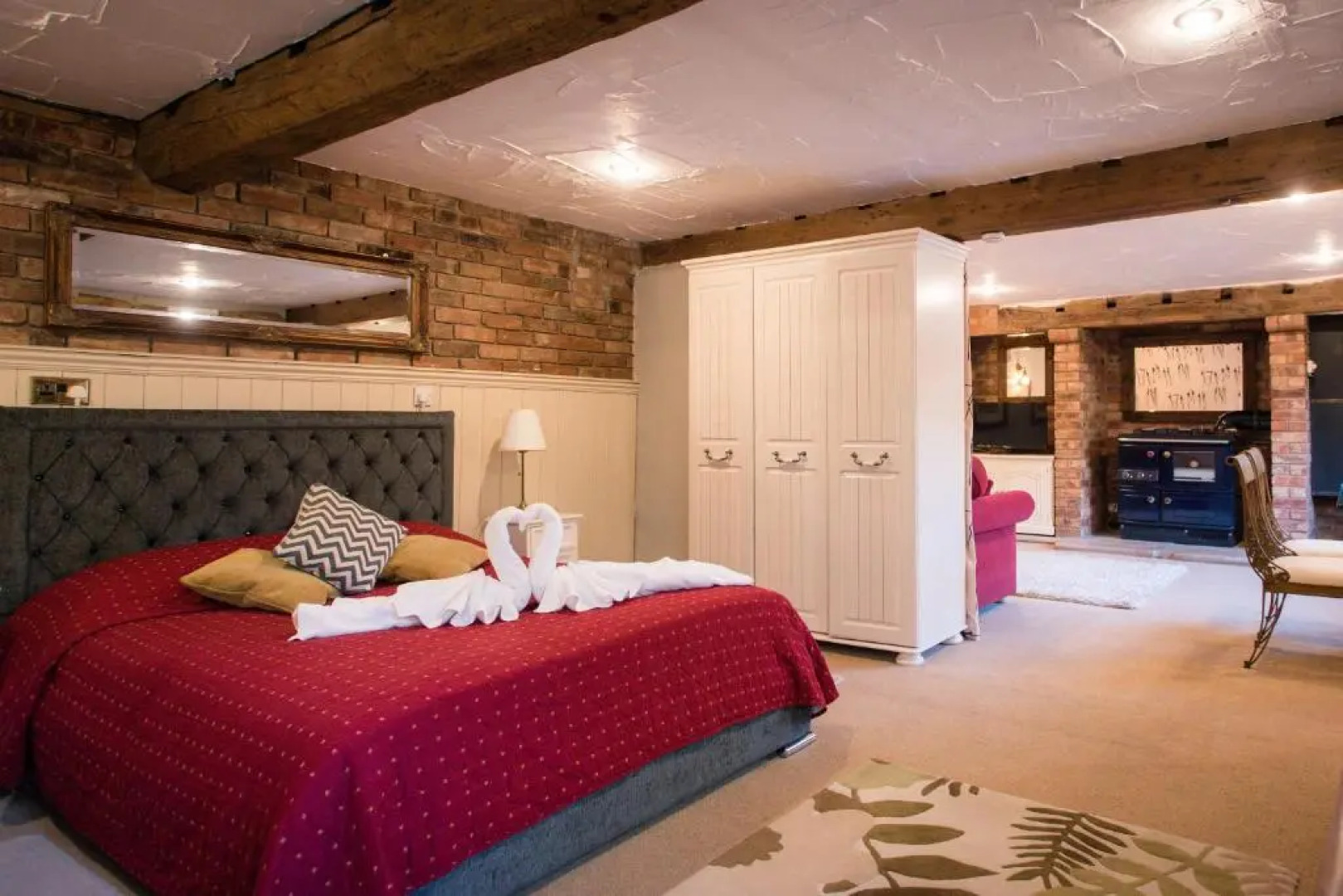 The Royal Arms Hotel