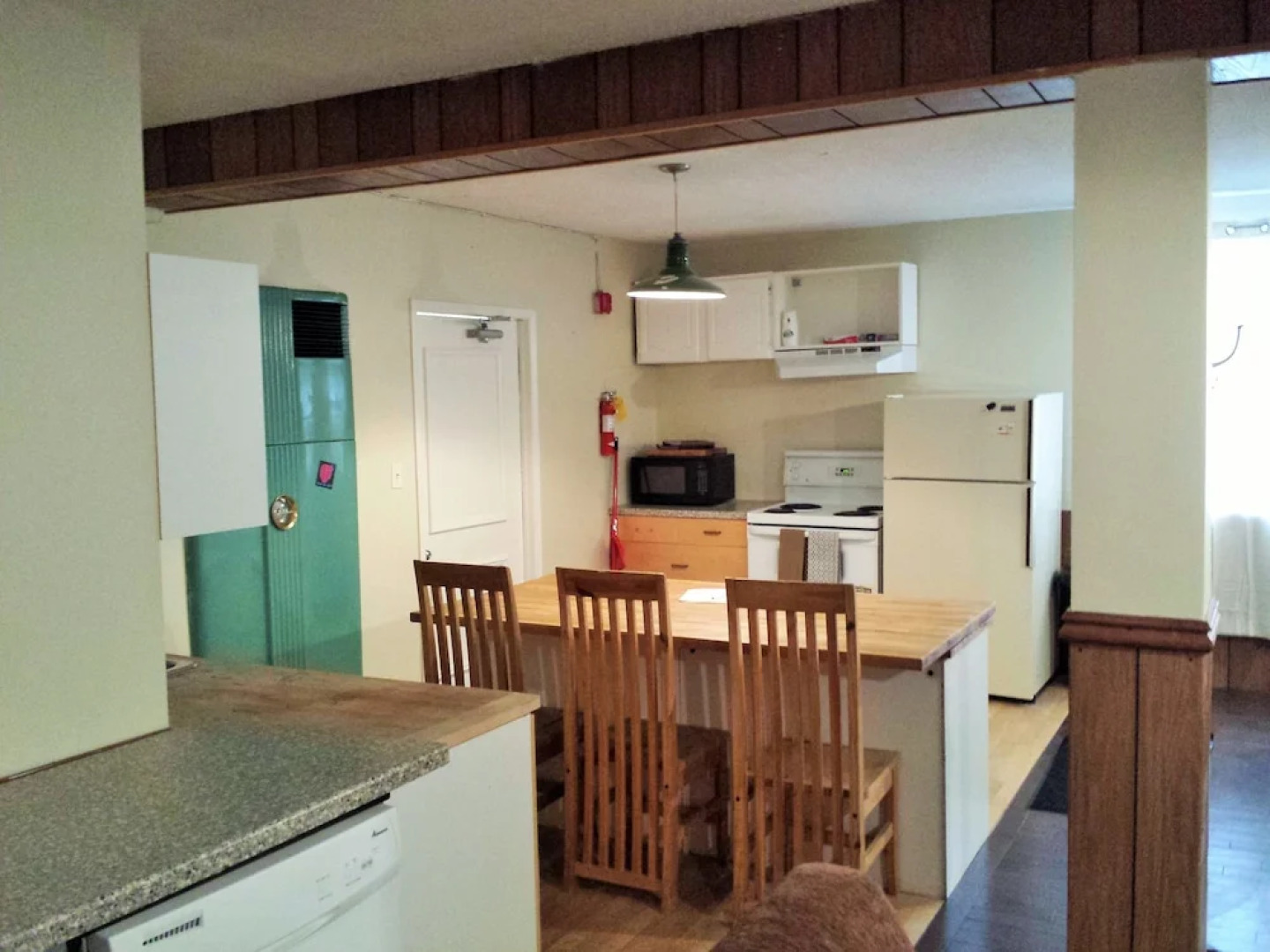 4 Bedroom Blue Mountain Rental with Hot Tub